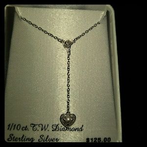 Gorgeous necklace 1/10 carats diamond